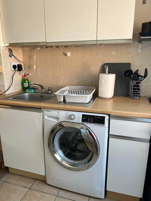 1 Bedroom Flat Sleeps 4 In Abingdon Oxfordshire Abingdon-on-Thames Exterior foto