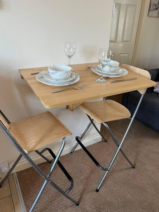 1 Bedroom Flat Sleeps 4 In Abingdon Oxfordshire Abingdon-on-Thames Exterior foto